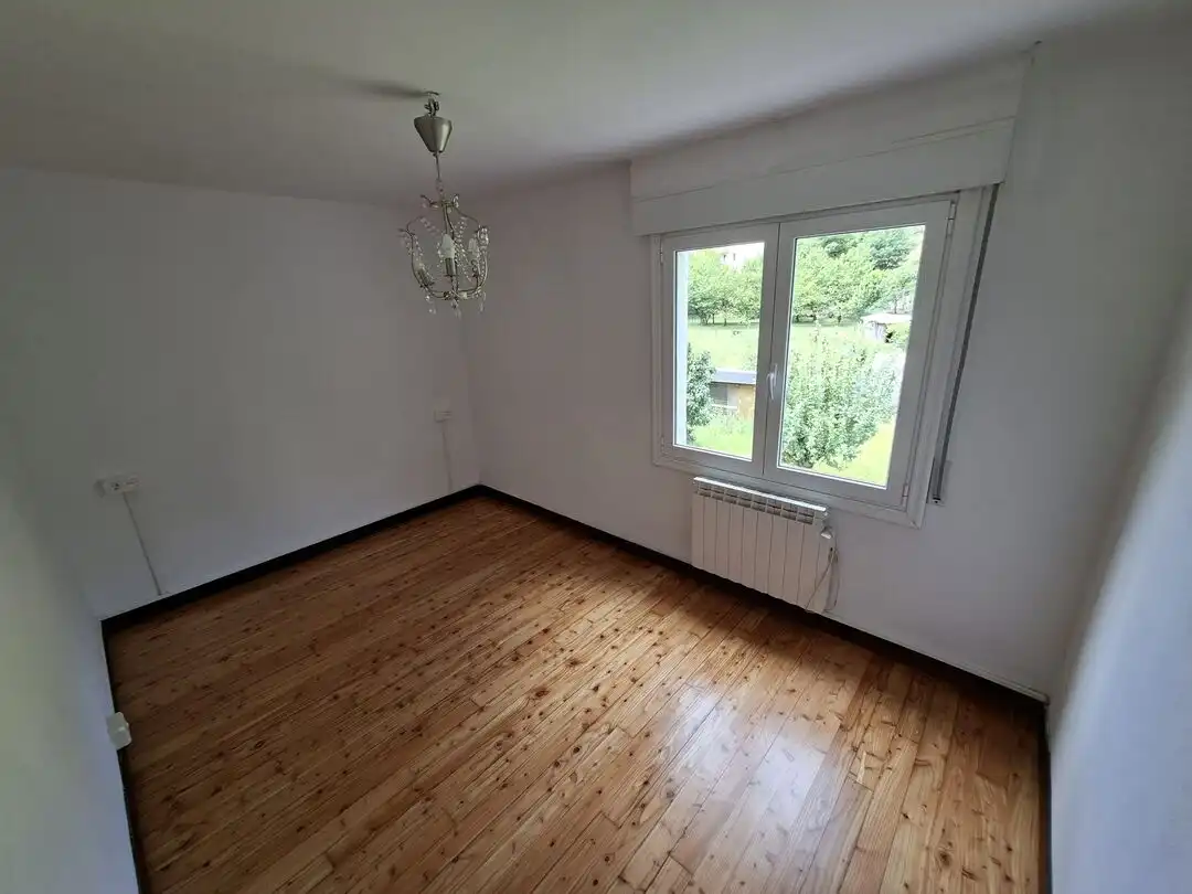 Sala de estar de Piso en venta en Mañaria con Calefacción y Balcón