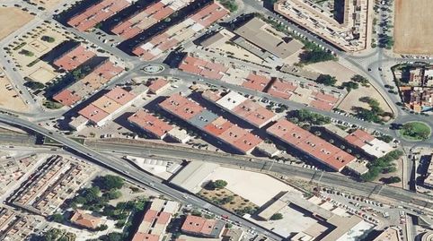 Foto 2 de Piso en venta en Calle Berruguete, Arco Norte - Avda. España, Dos Hermanas