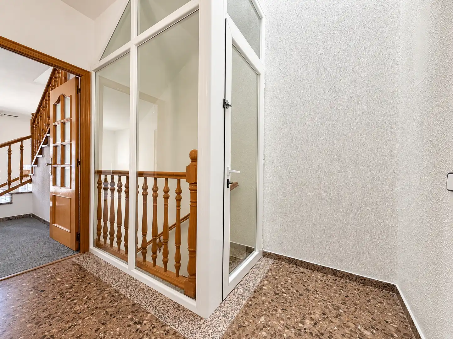 Semi-detached house with terrace for sale in Marianao, imagen 12