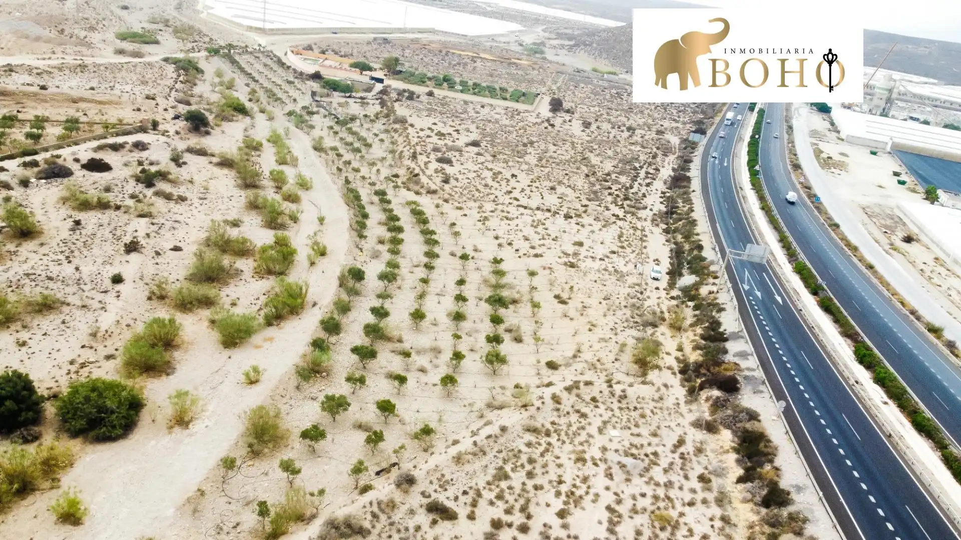 Terreno en venta en Almería