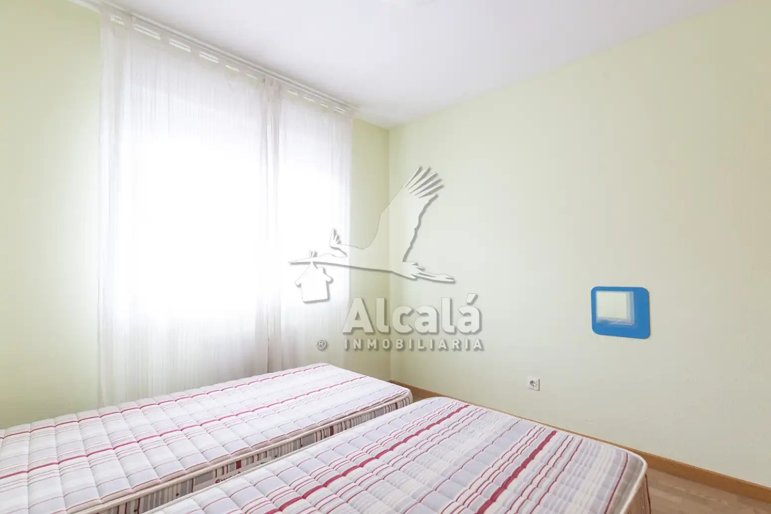 Schlafzimmer von Einfamilien-Reihenhaus zum Verkauf in Alcalá de Henares mit Heizung und Terrasse