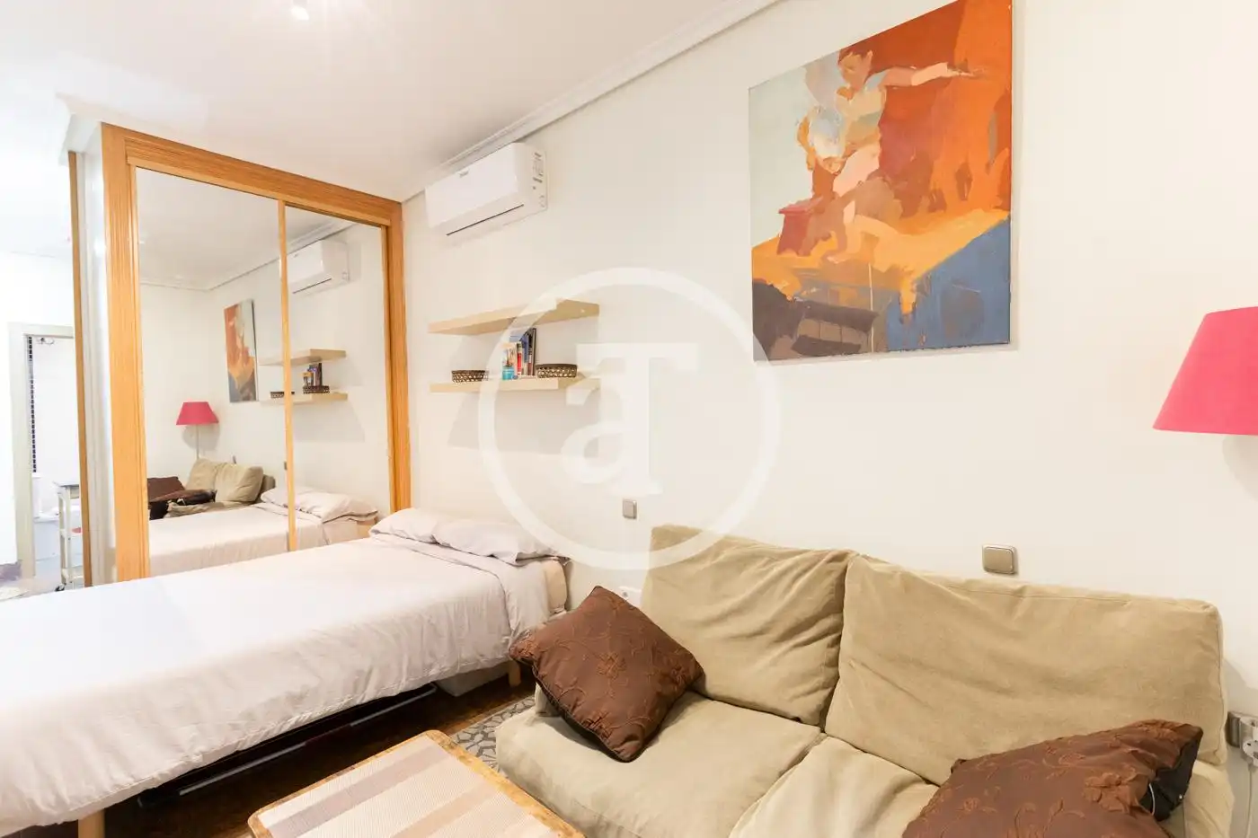 Estudio de alquiler en Calle de Velarde, 18, Universidad - Malasaña