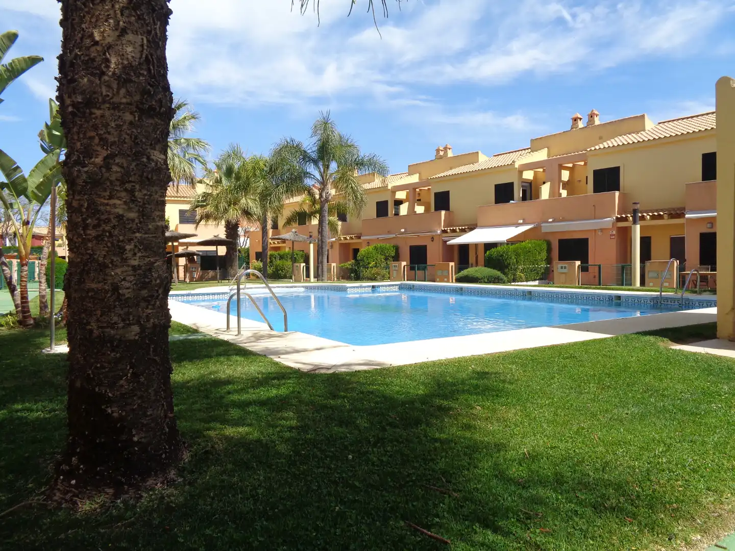 Casa adosada en venta en Paseo de la Chirina, Islantilla Golf