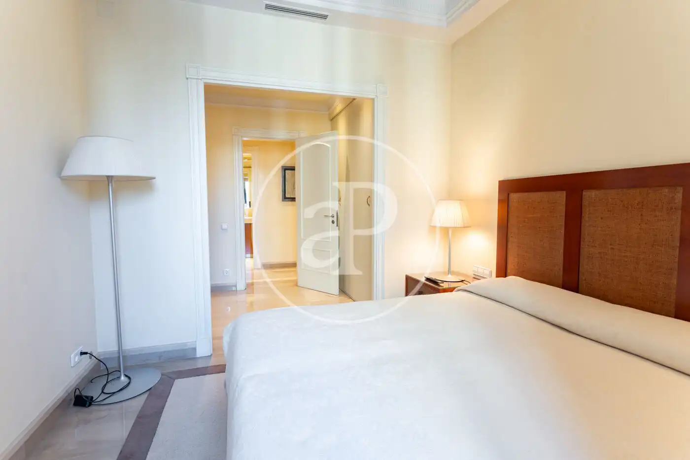 Habitación de Piso de alquiler en Barcelona con Aire acondicionado, Calefacción y Amueblado