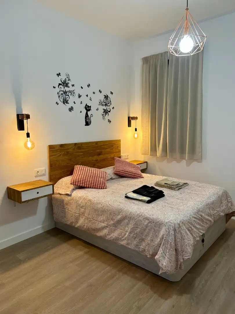 Dormitori de Apartament en venda en Córdoba amb Aire condicionat, Jardí privat i Moblat