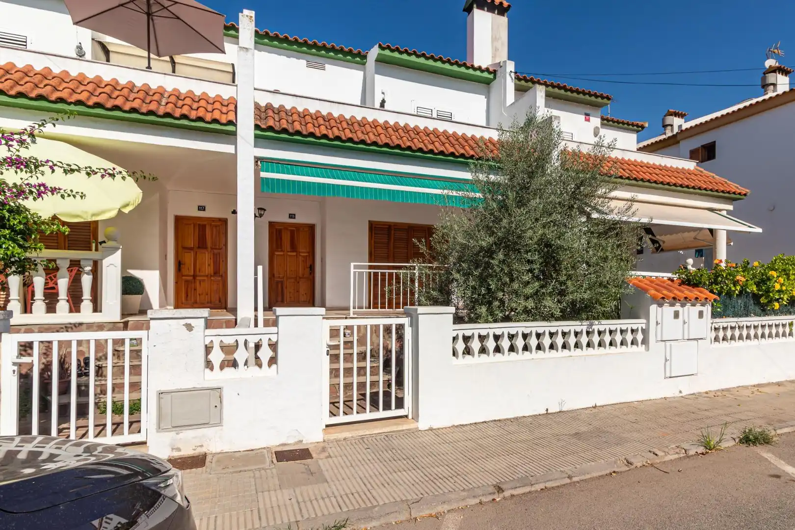 Vista exterior de Casa adosada en venda en Moncofa amb Terrassa