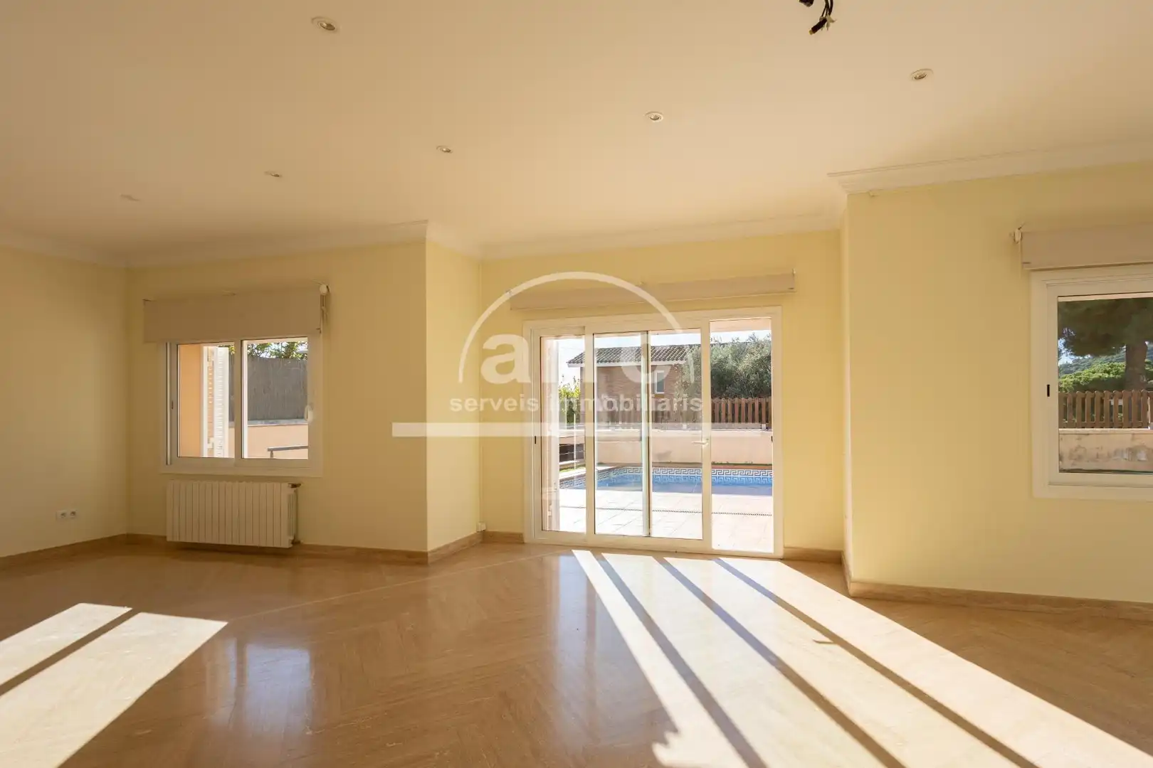 Sala de estar de Casa o chalet en venta en Vilassar de Dalt con Aire acondicionado, Jardín privado y Terraza