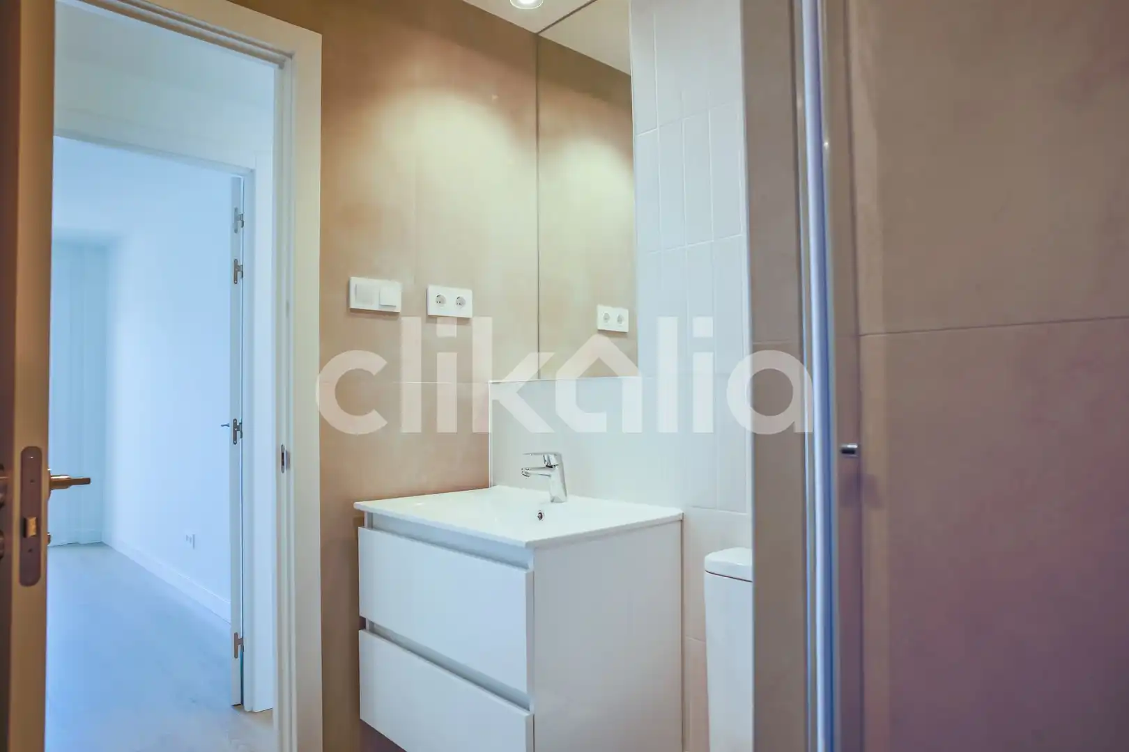 Bedroom of Flat for sale in Madrid  with Air Conditioner, Heating and Terrace