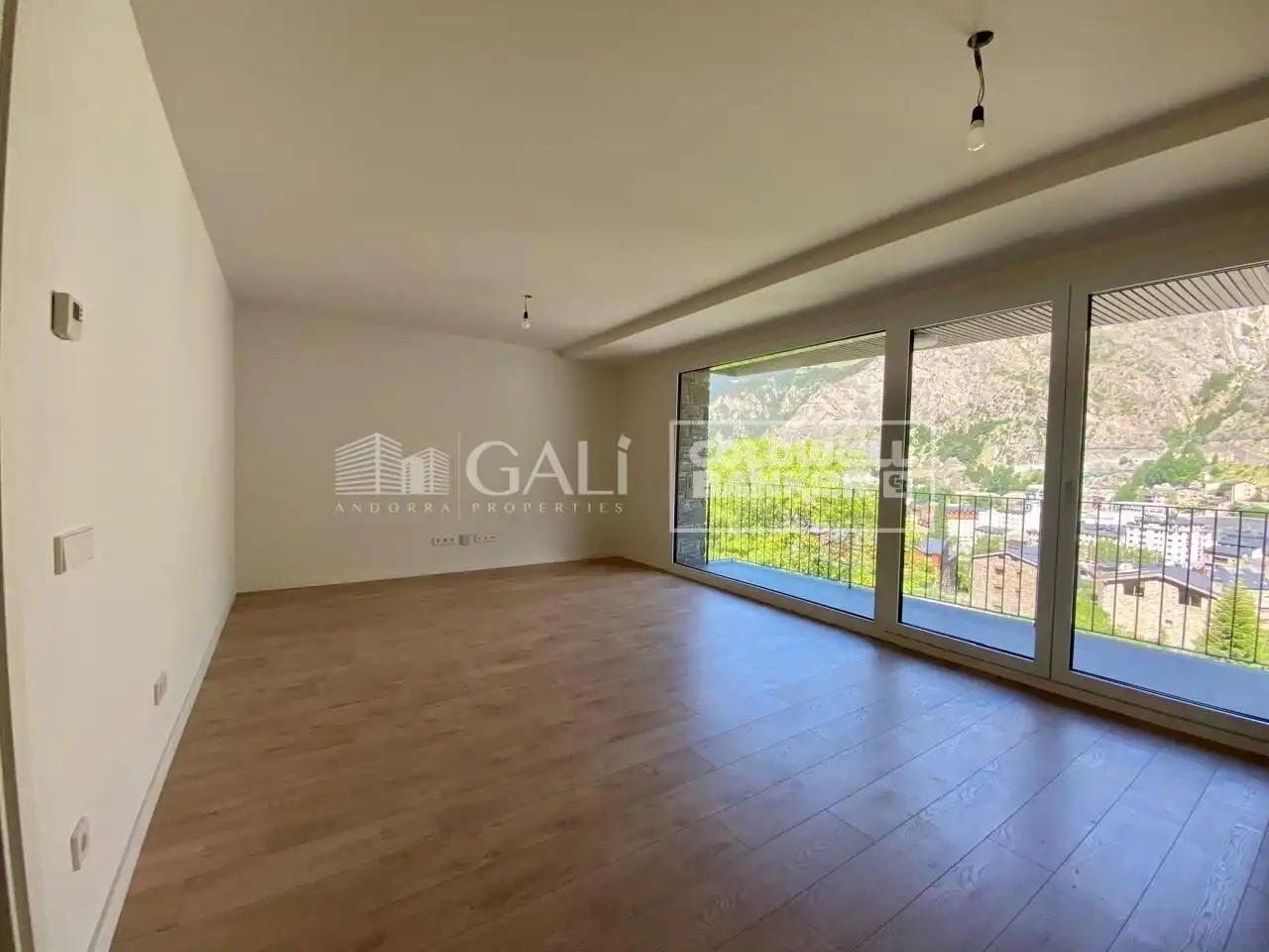 Sala d'estar de Pis de lloguer en Canillo amb Calefacció, Jardí privat i Terrassa
