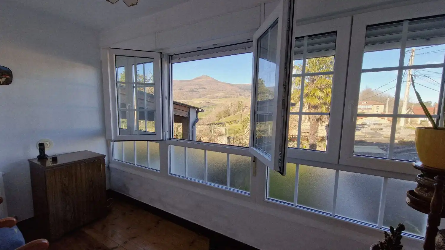 Dormitori de Casa o xalet en venda en Molledo amb Calefacció, Terrassa i Traster