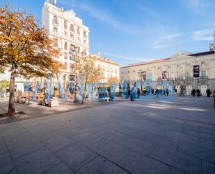 Exterior view of Premises for sale in  Madrid Capital