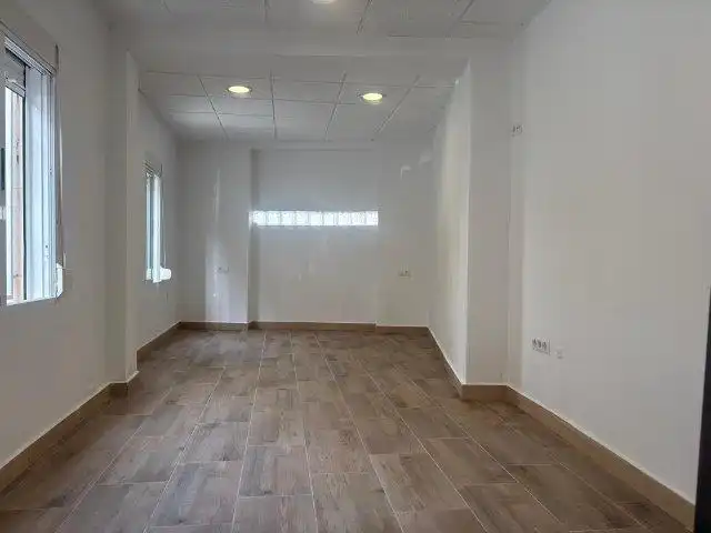 Erdgeschoss zur Miete in Aldaia
