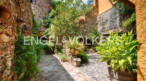 Foto 2 de Casa adosada en venda a Carrer Dels Socals, Garriguella, Girona