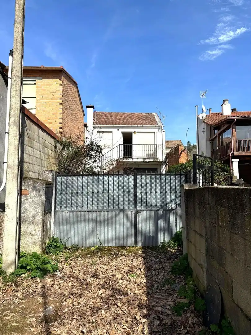 Vista exterior de Casa adosada en venda en Verín