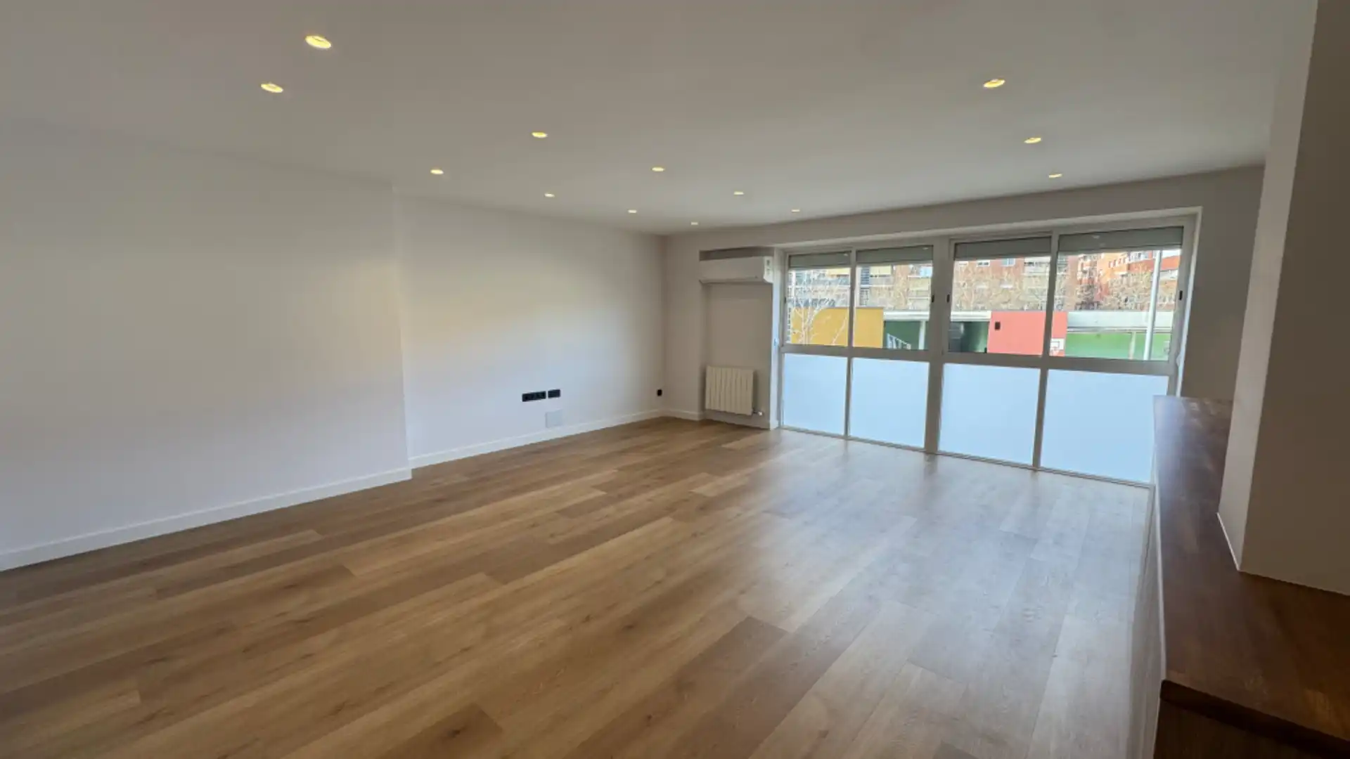 Flat for sale in Carrer Josep Pla, Vista Alegre