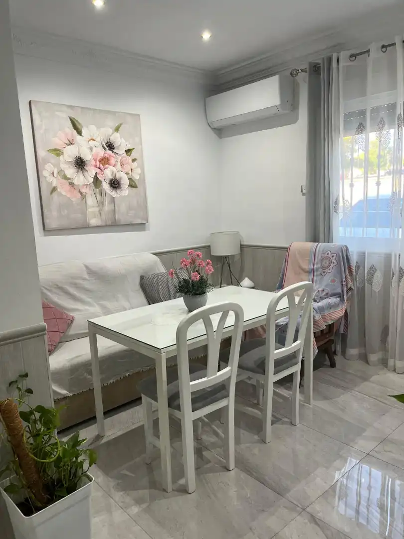 Comedor de Piso en venta en La Carlota con Aire acondicionado, Trastero y Amueblado