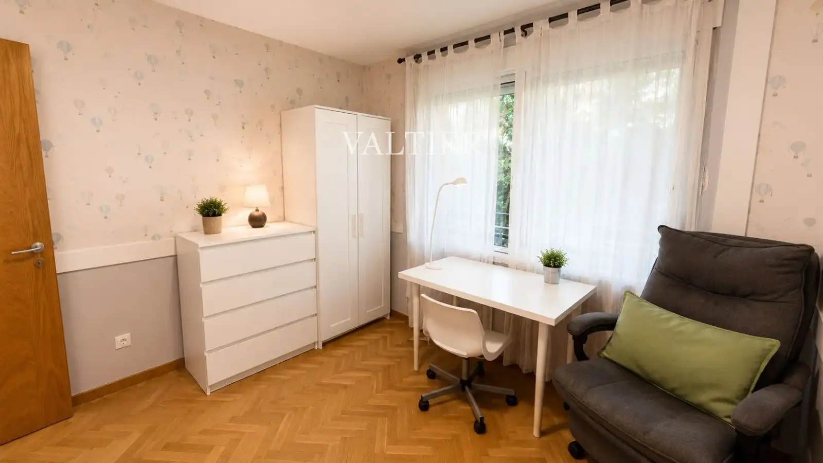 Bedroom of Flat for rent in Madrid  with Air Conditioner, Terrace and Furnished