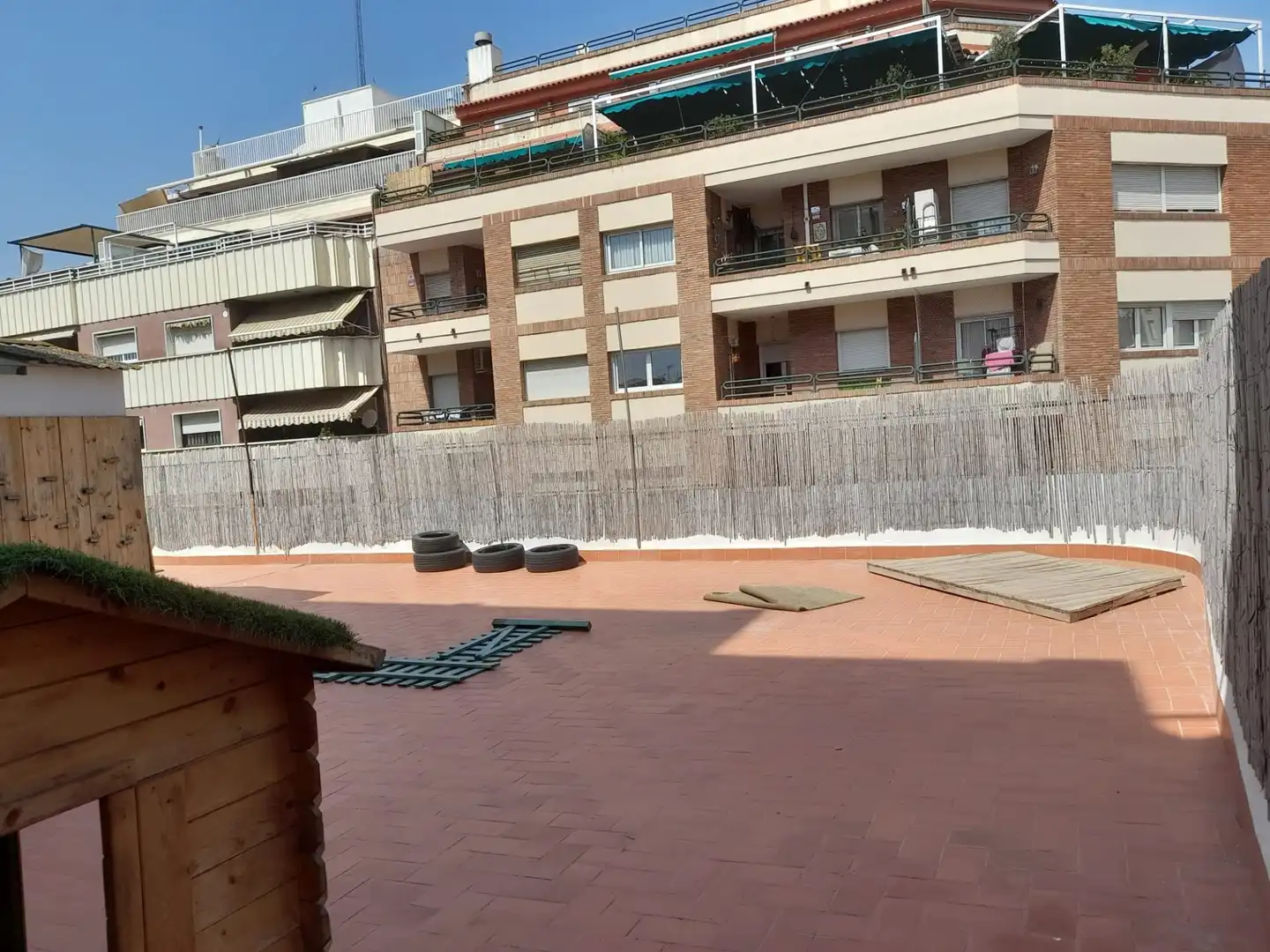 Terraza de Oficina de alquiler en El Centre
