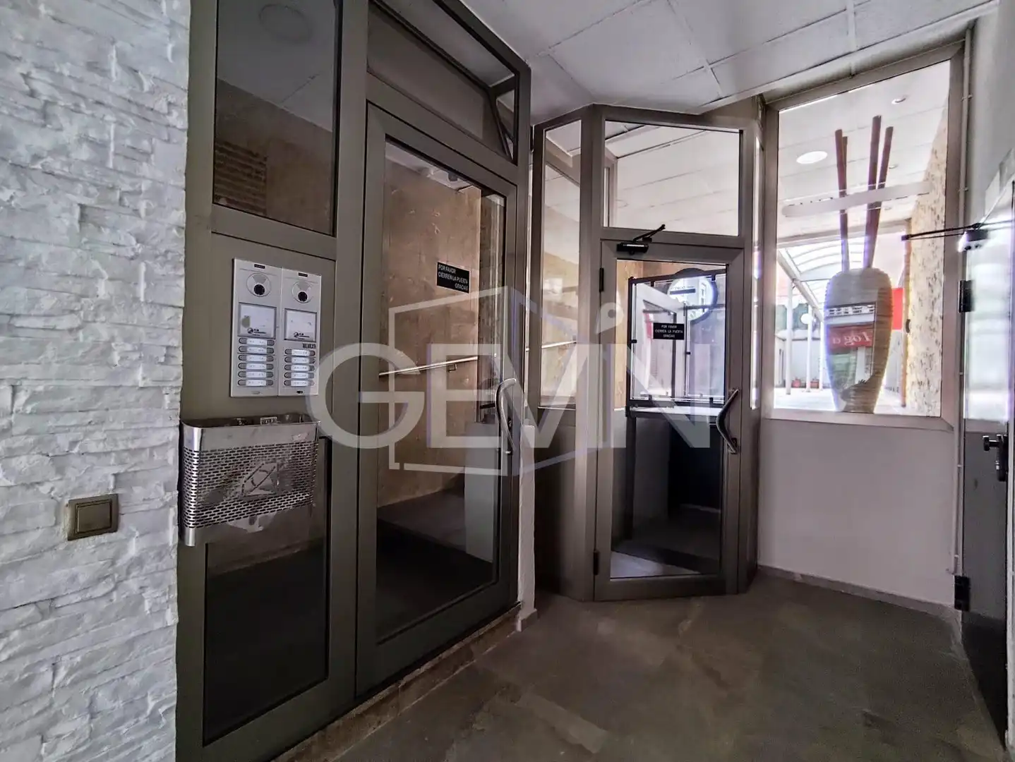 Piso en venta en La Llagosta con Calefacción