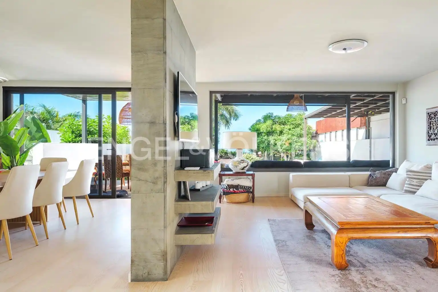 Sala d'estar de Casa o xalet en venda en Adeje amb Terrassa i Piscina