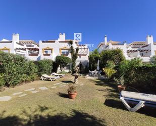 Garden of Single-family semi-detached for sale in Estepona  with Terrace, Storage room and Swimming Pool