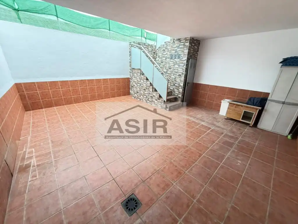 Houses for sale in Alzira  with Air Conditioner and Terrace