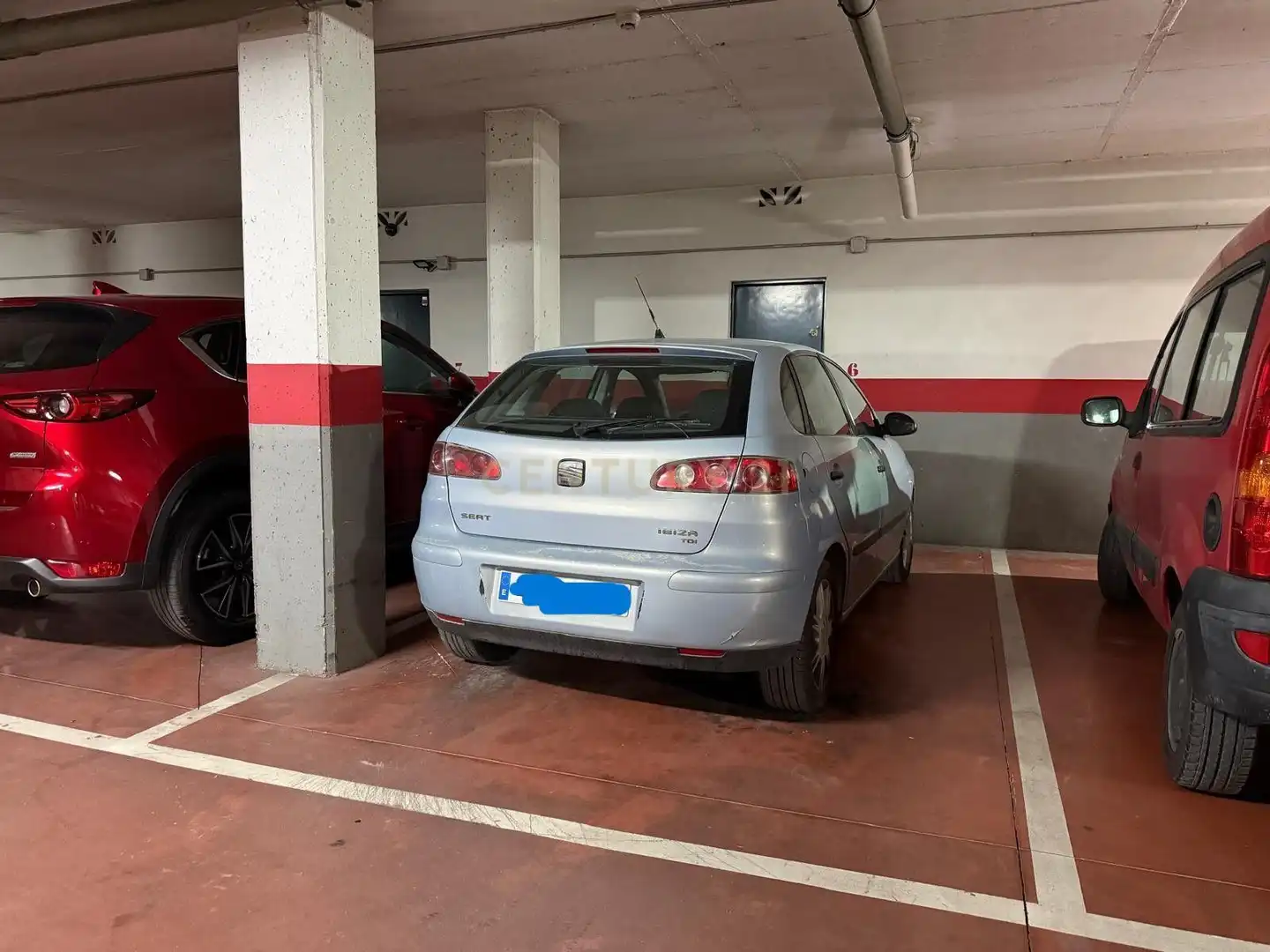 Parking de Apartamento de alquiler en Málaga con Piscina, Horno y Lavadora