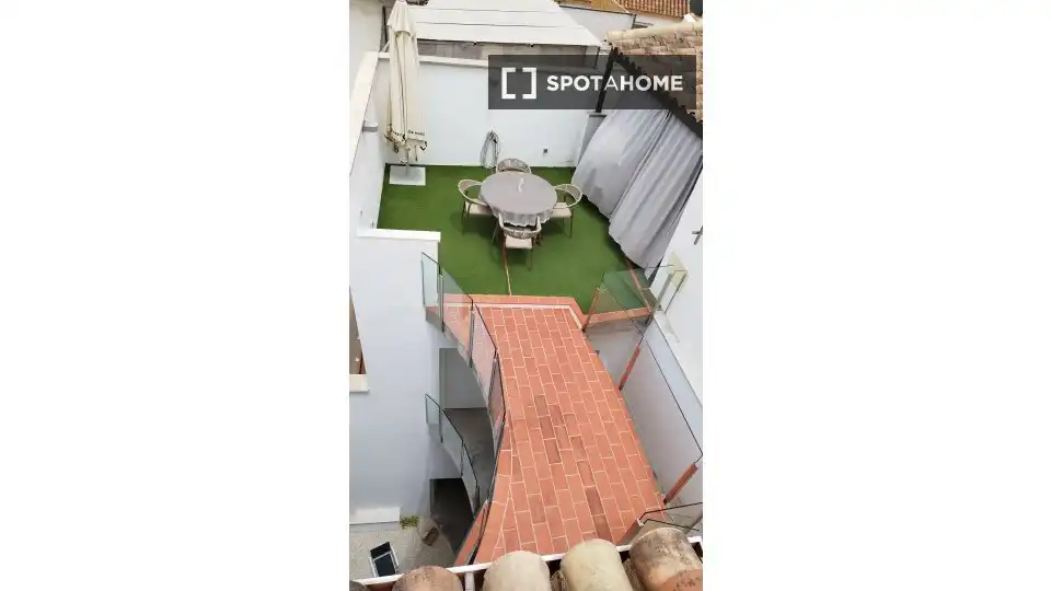 Vista exterior de Apartament per a compartir en Córdoba amb Aire condicionat, Calefacció i Terrassa