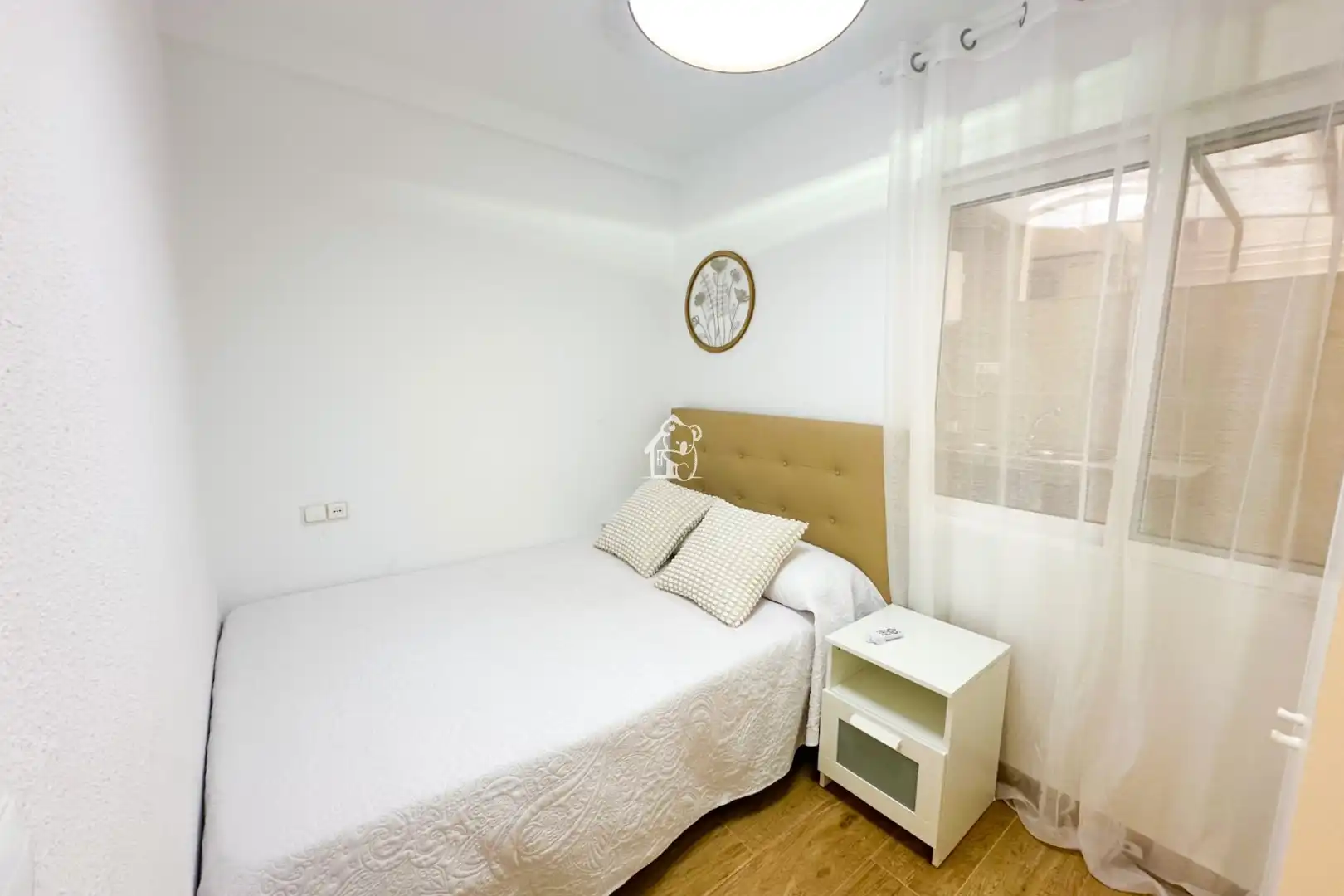 Dormitori de Apartament de lloguer en Torrevieja amb Terrassa, Moblat i Forn