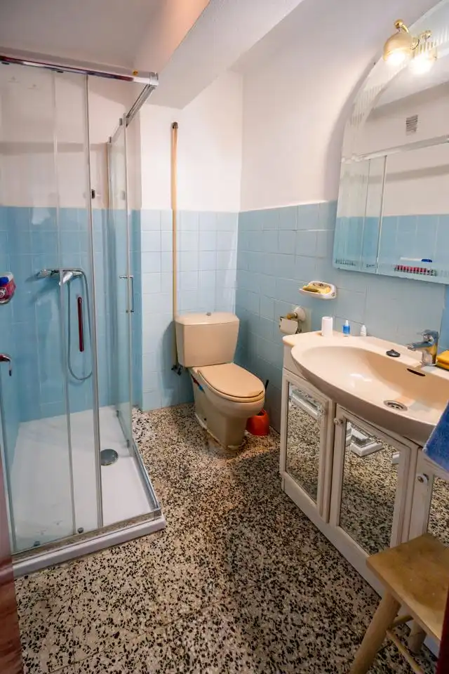 Bathroom of Flat for sale in Zaragoza  with Heating, Terrace and Balcony