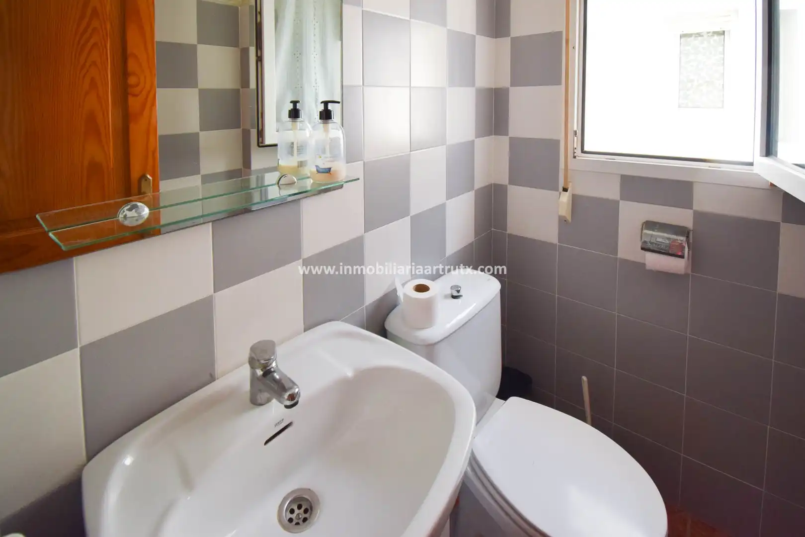 Baño de Ático en venta en Ciutadella de Menorca con Aire acondicionado, Terraza y Trastero