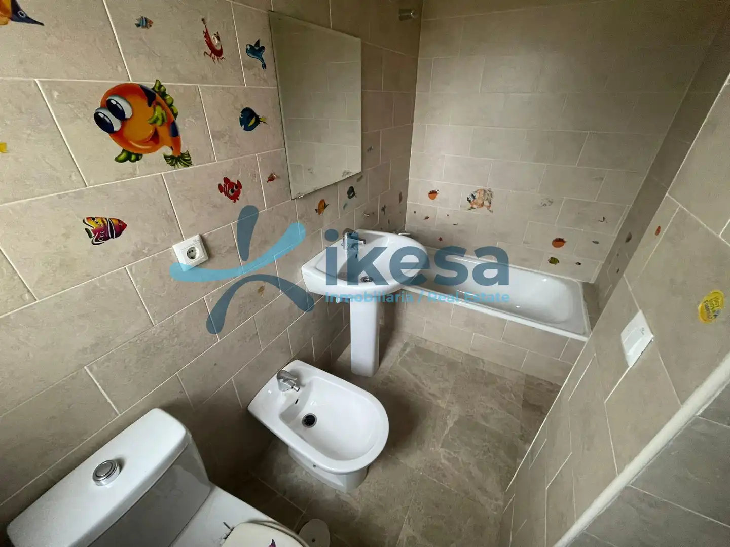 Baño de Casa adosada en venta en Castilleja de la Cuesta con Aire acondicionado