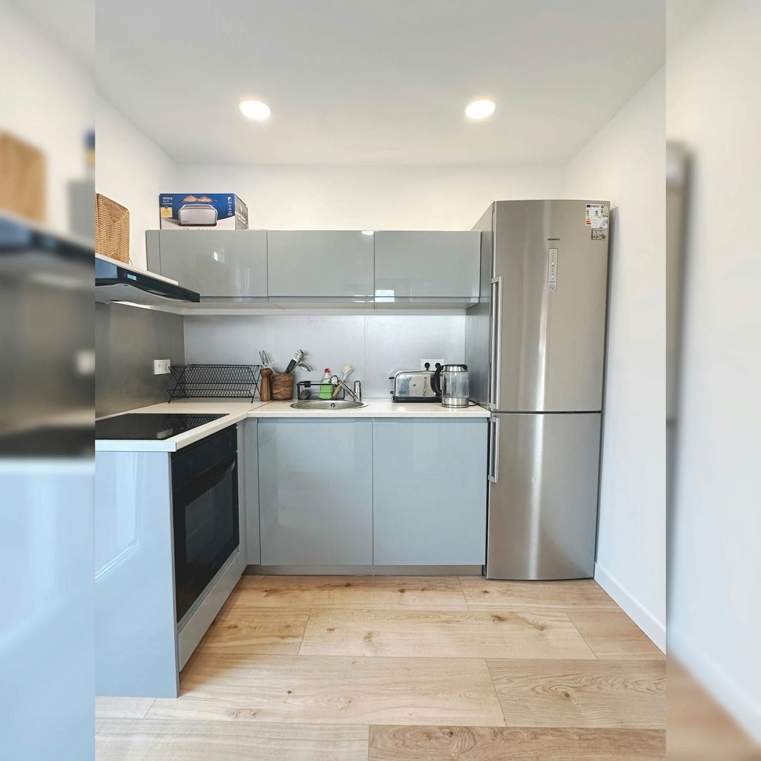 Kitchen of Flat to rent in L'Hospitalet de Llobregat  with Heating, Furnished and Washing machine