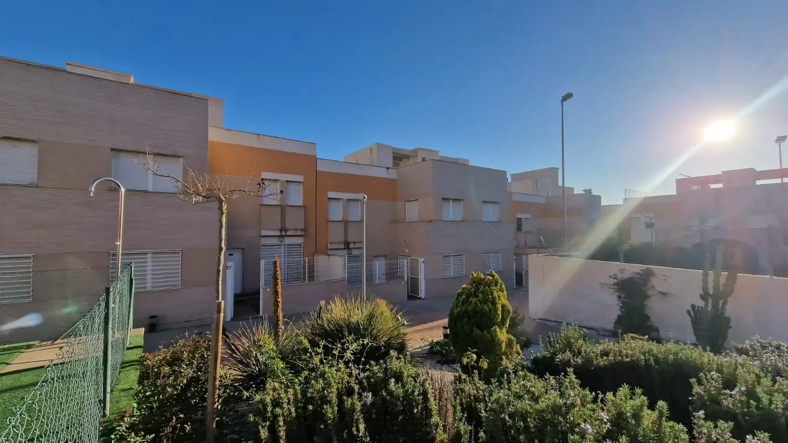 Vista exterior de Casa o chalet en venta en Almería con Aire acondicionado y Piscina comunitaria