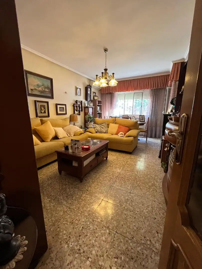 Living room of Flat for sale in Elda  with Air Conditioner and Furnished