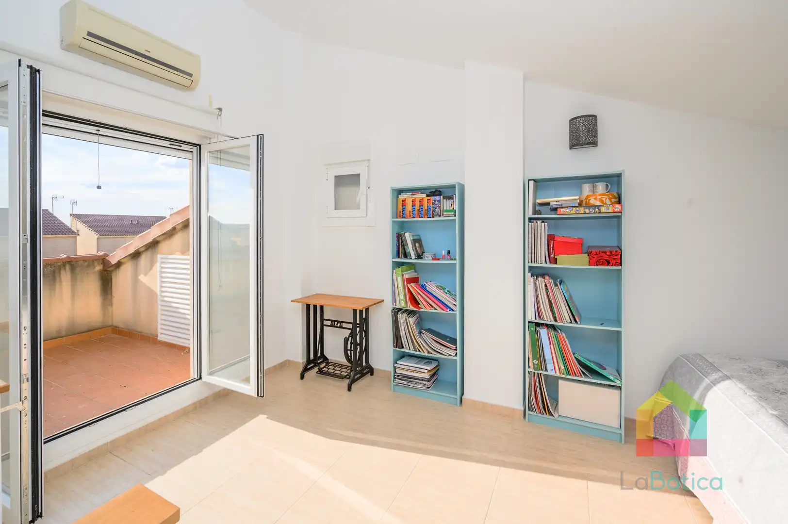Semi-detached house with pool for sale in Magán, imagen 41