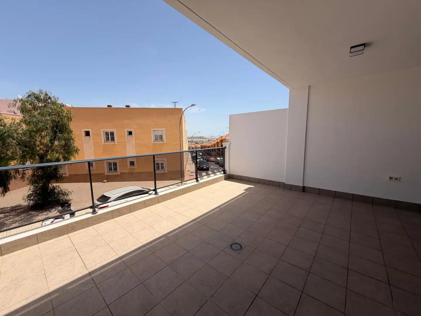 Terrassa de Pis de lloguer en Huércal de Almería amb Aire condicionat, Jardí privat i Terrassa