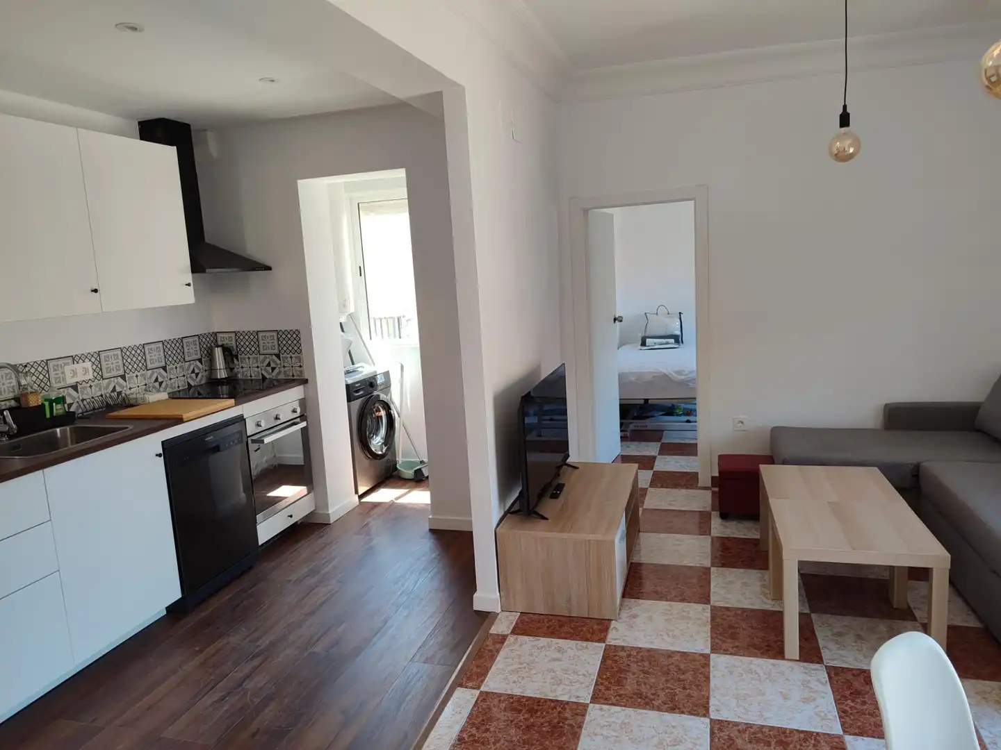 Cuina de Pis de lloguer en Granada amb Terrassa, Moblat i Balcó