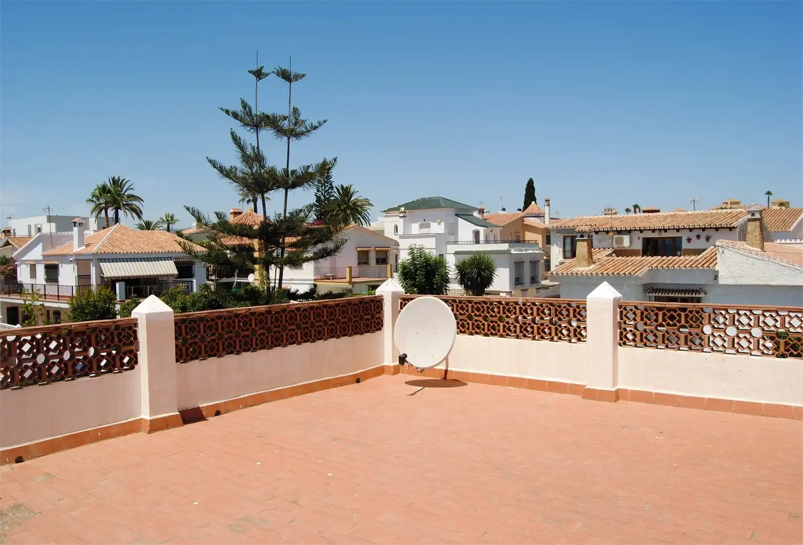 Terraza de Casa o chalet en venta en Vélez-Málaga con Aire acondicionado, Jardín privado y Terraza