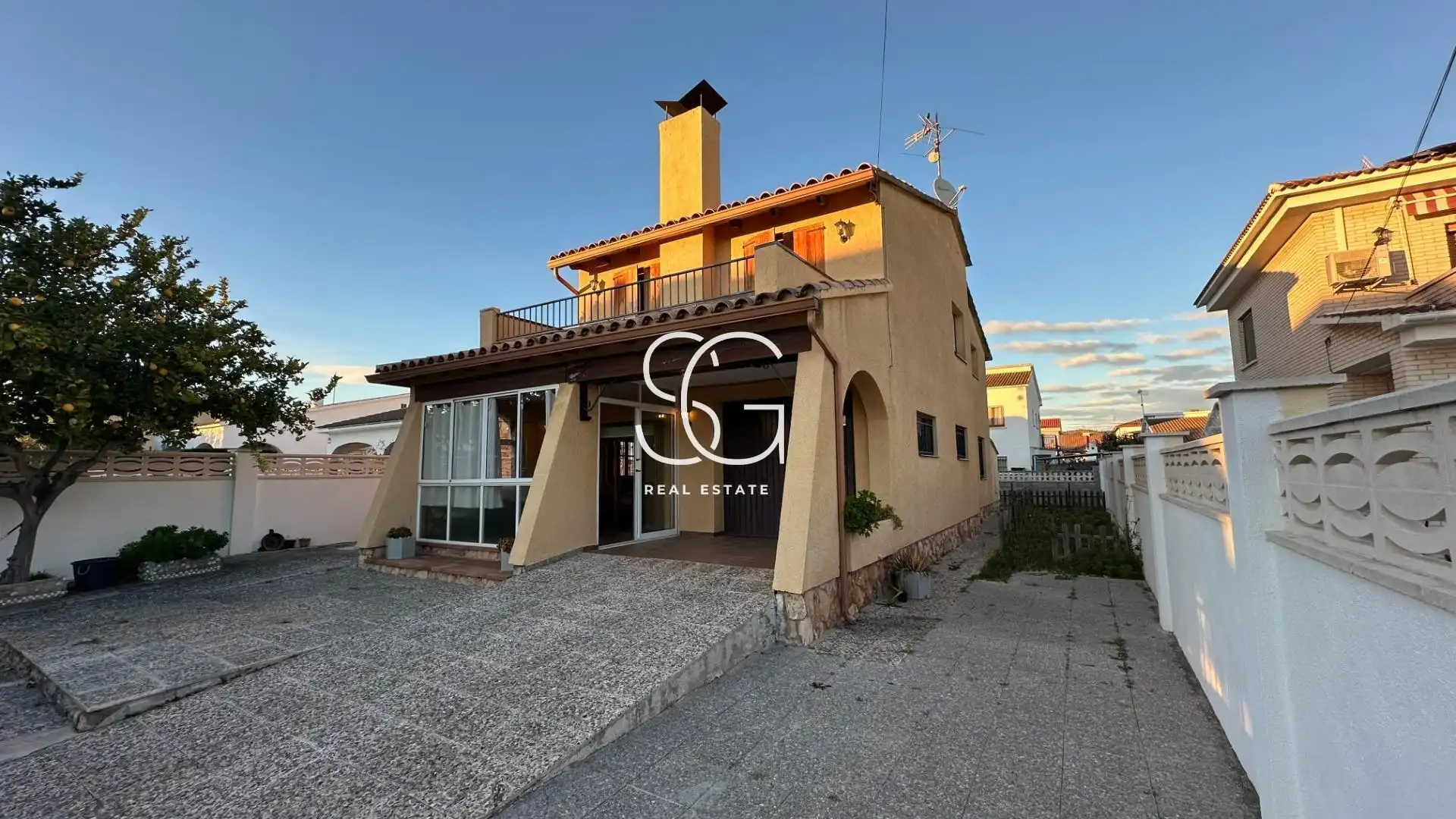 Vista exterior de Casa o chalet en venta en Creixell con Jardín privado, Terraza y Balcón