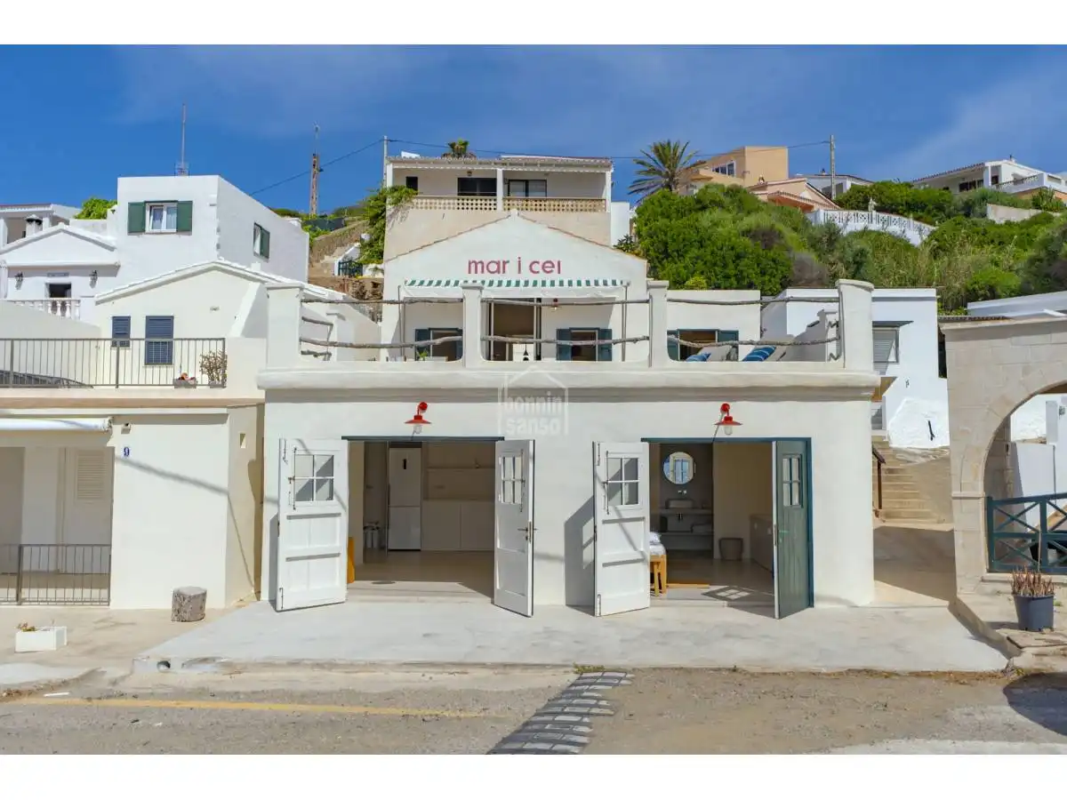 Vista exterior de Apartamento en venta en Maó - Mahón con Terraza y Amueblado