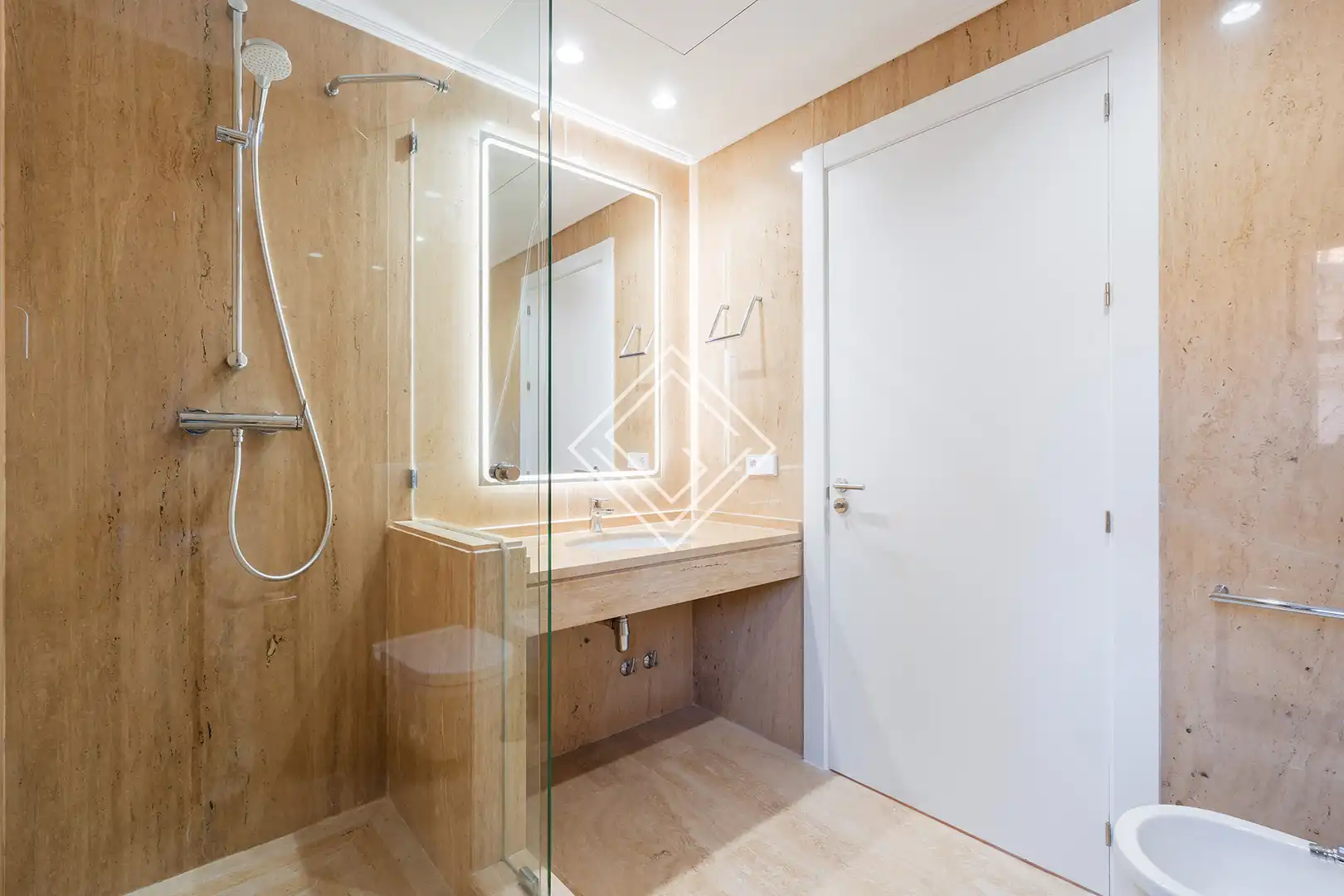 Chalet con piscina en venta en Milla de Oro, imagen 11