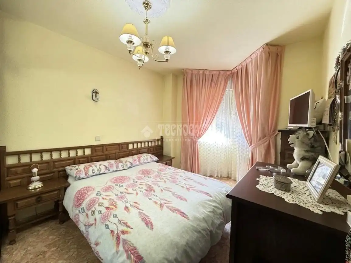 Habitación de Piso en venta en Galapagar con Calefacción, Terraza y Trastero