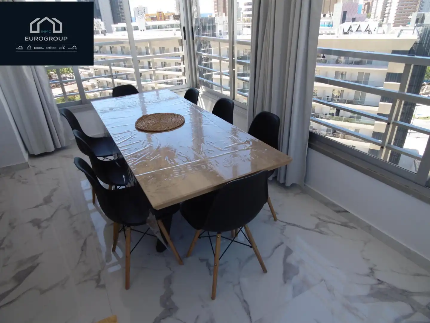 Comedor de Apartamento de alquiler en Benidorm con Aire acondicionado, Calefacción y Amueblado