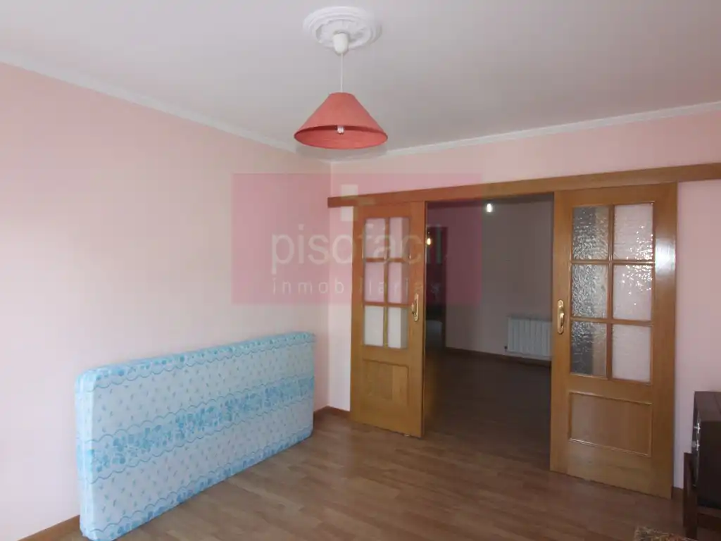Sala d'estar de Casa o xalet en venda en Lugo amb Terrassa