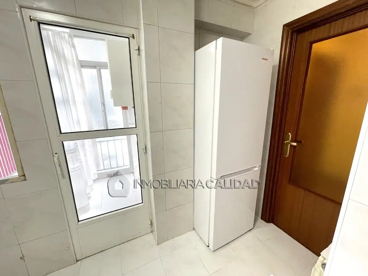 Exterior view of Flat for rent in Burgos  with Heating and Furnished