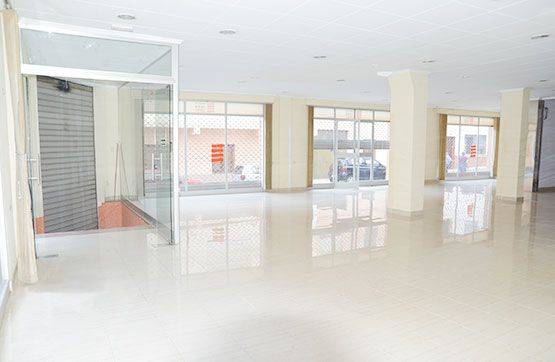 Local comercial en Venta en Plaza Del Mercat en Les Coves de Vinromà