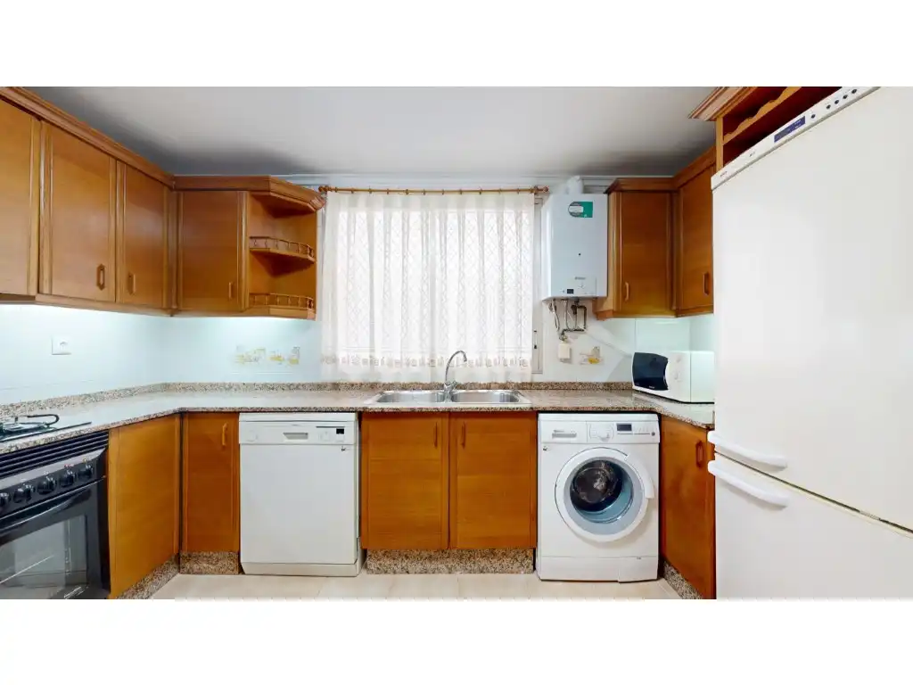Flat for sale in Exposició