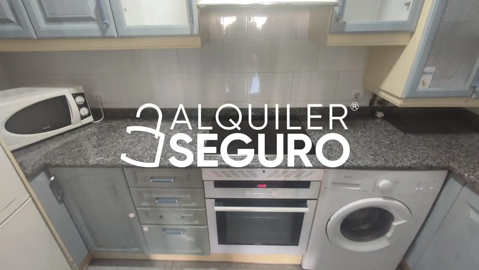 Kitchen of Flat for rent in Madrid  with Air Conditioner, Heating and Terrace