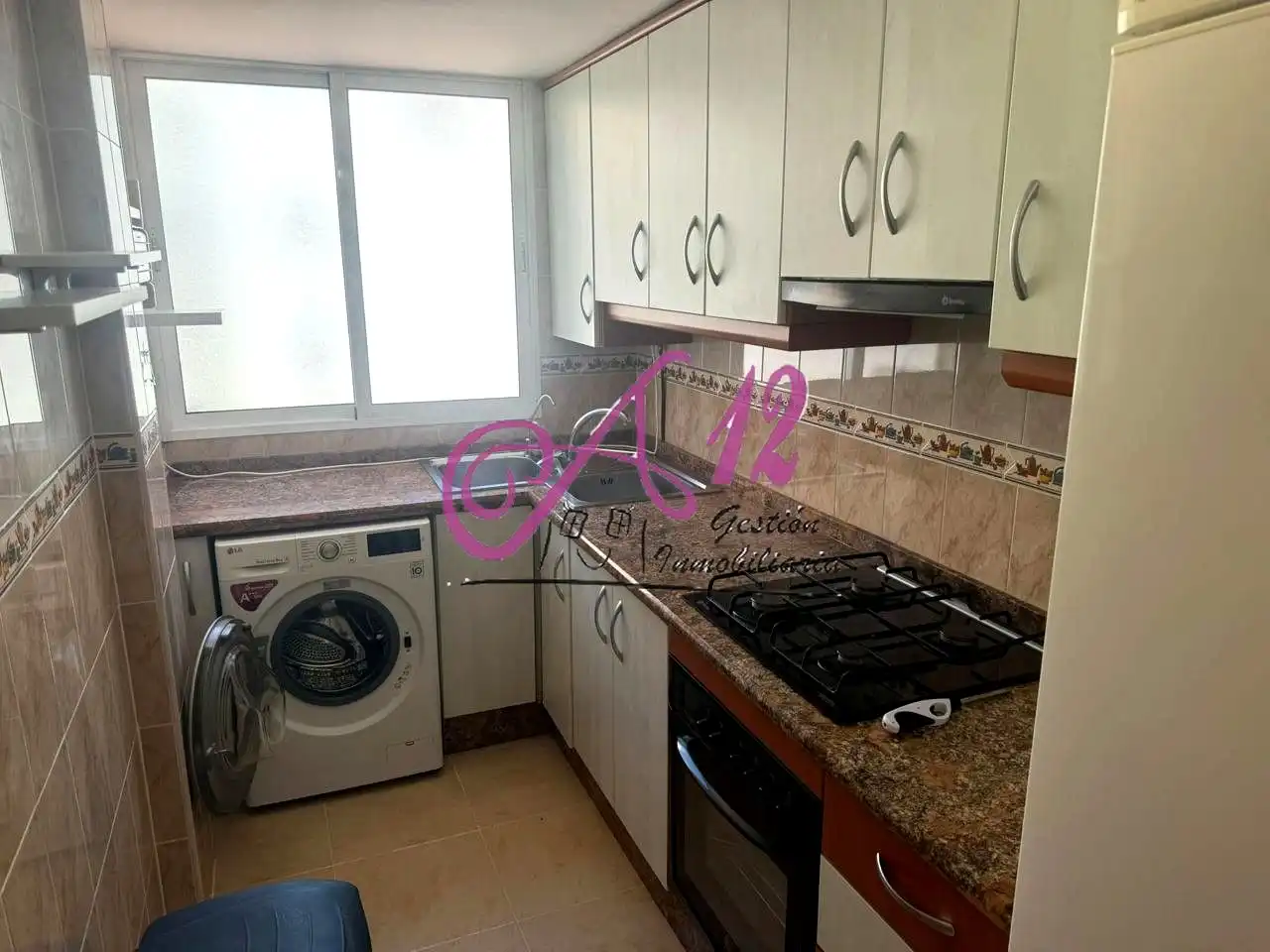 Piso con terraza en alquiler en Carrer de Pere Cabanes, imagen 4